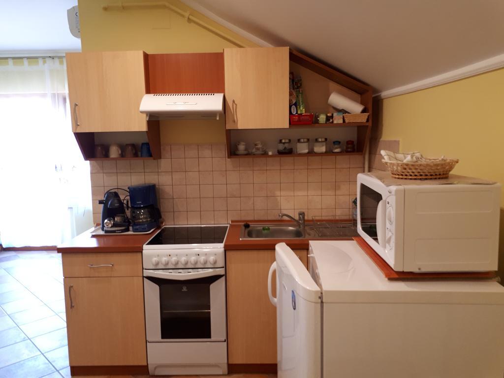 Rozmaring Apartmanok Gyula Luaran gambar