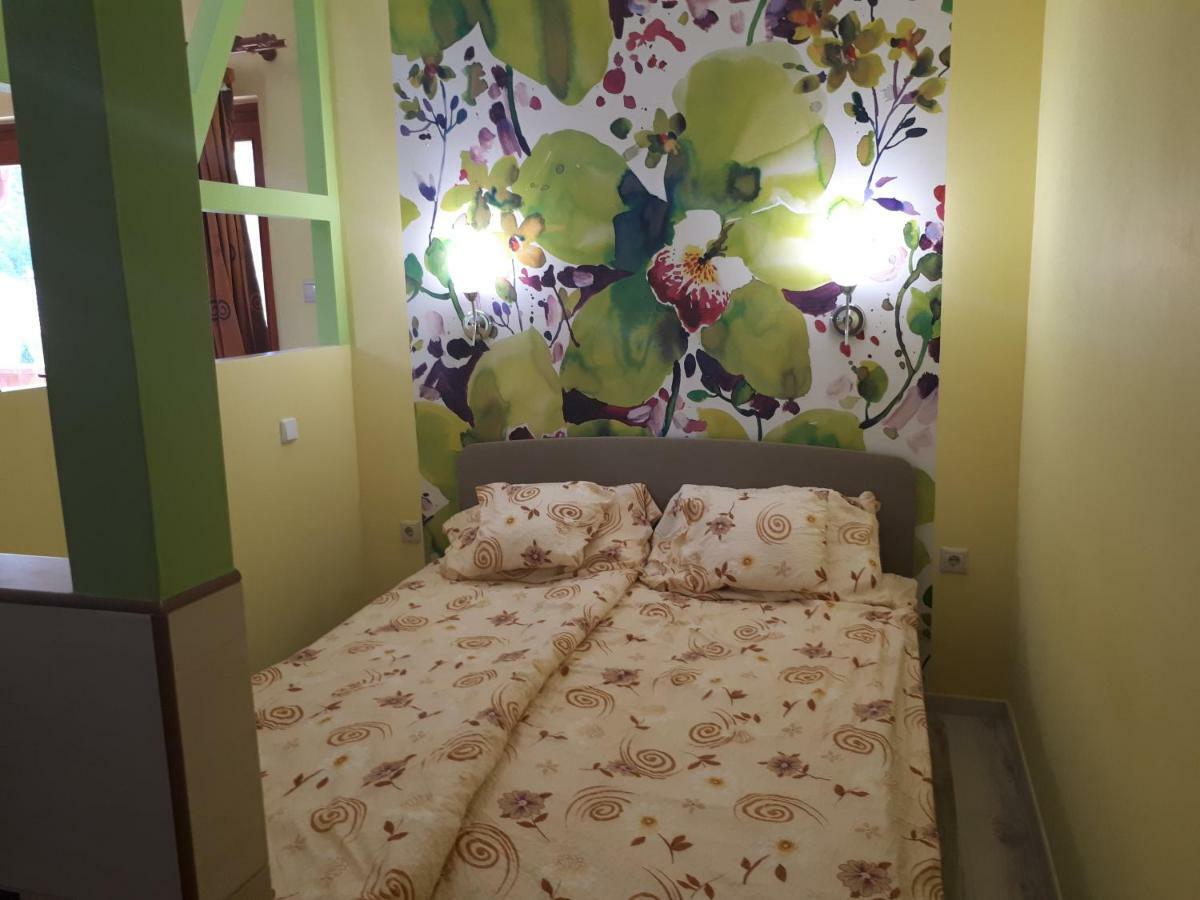 Rozmaring Apartmanok Gyula Luaran gambar